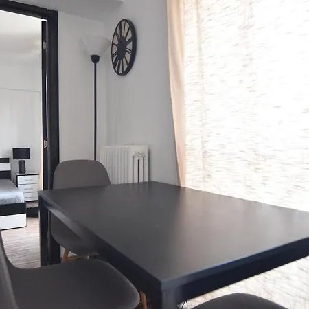 Apartament Resedinta Dalles *